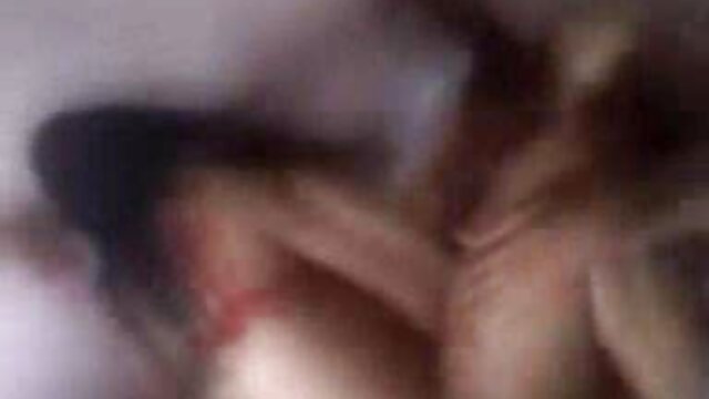 linda chica se quita el sujetador negro y juega x videos gratis en español en la webcam