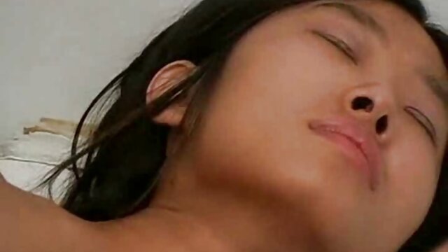 Puta webcam se masturba. chorros coño pedos xxx en español por dinero con orgasmo